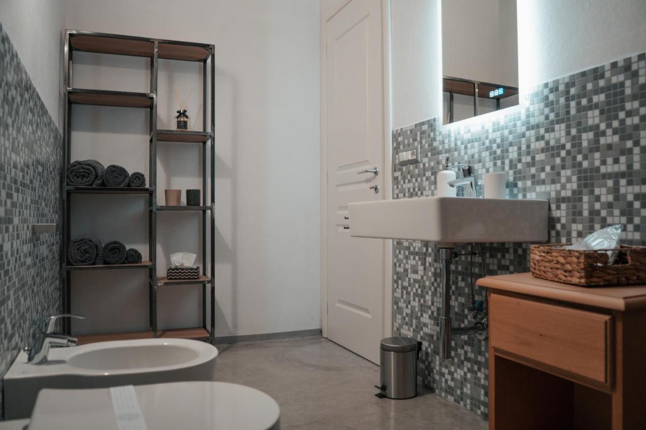 Centro Storico Recinto Dei Nobili 2-Private Parking Appartement Asti Buitenkant foto