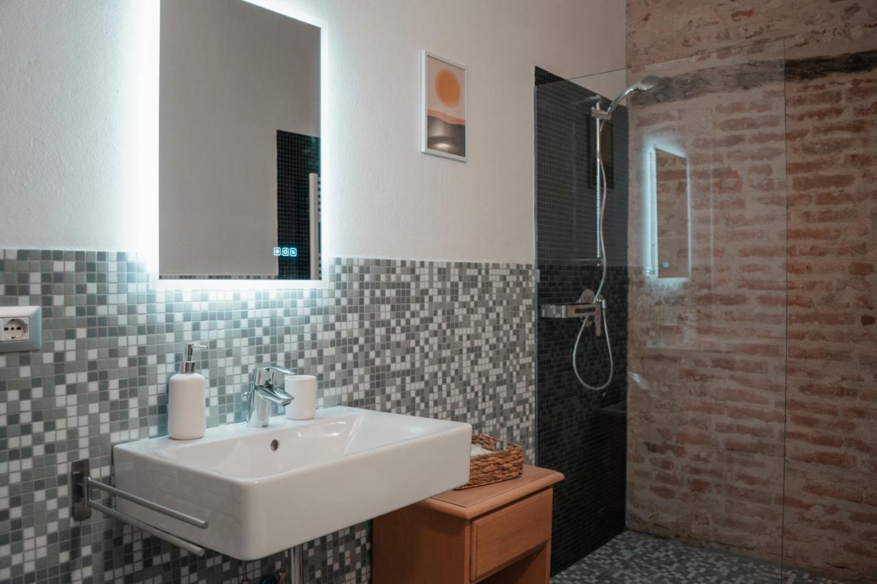 Centro Storico Recinto Dei Nobili 2-Private Parking Appartement Asti Buitenkant foto